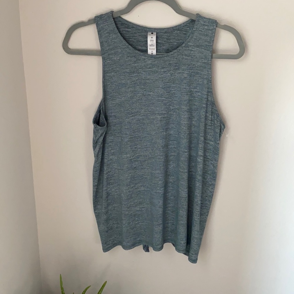 Pre-Owned women yoga top